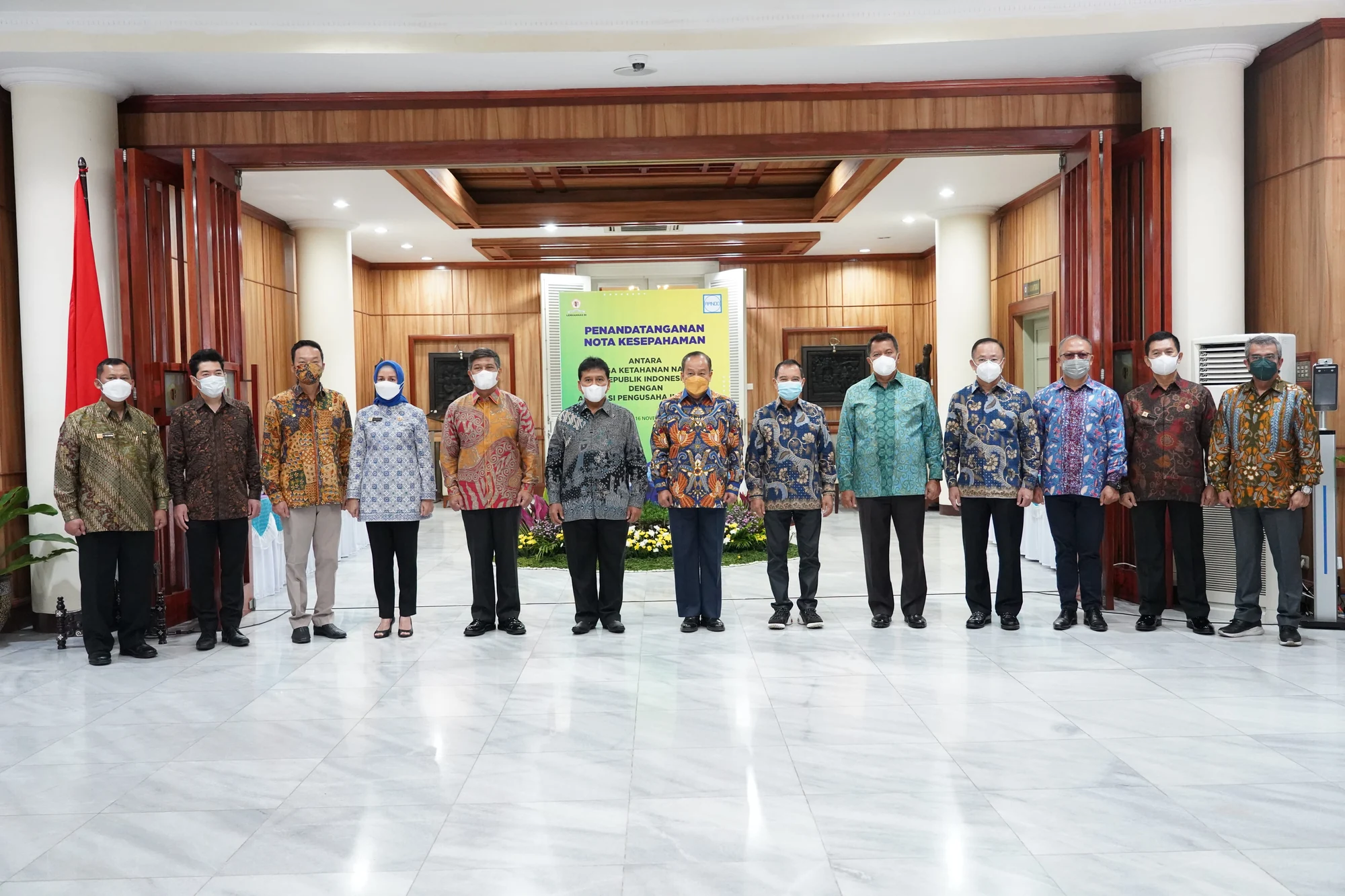 LAPORAN TAHUNAN APINDO Provinsi Kalimantan Tengah 2021